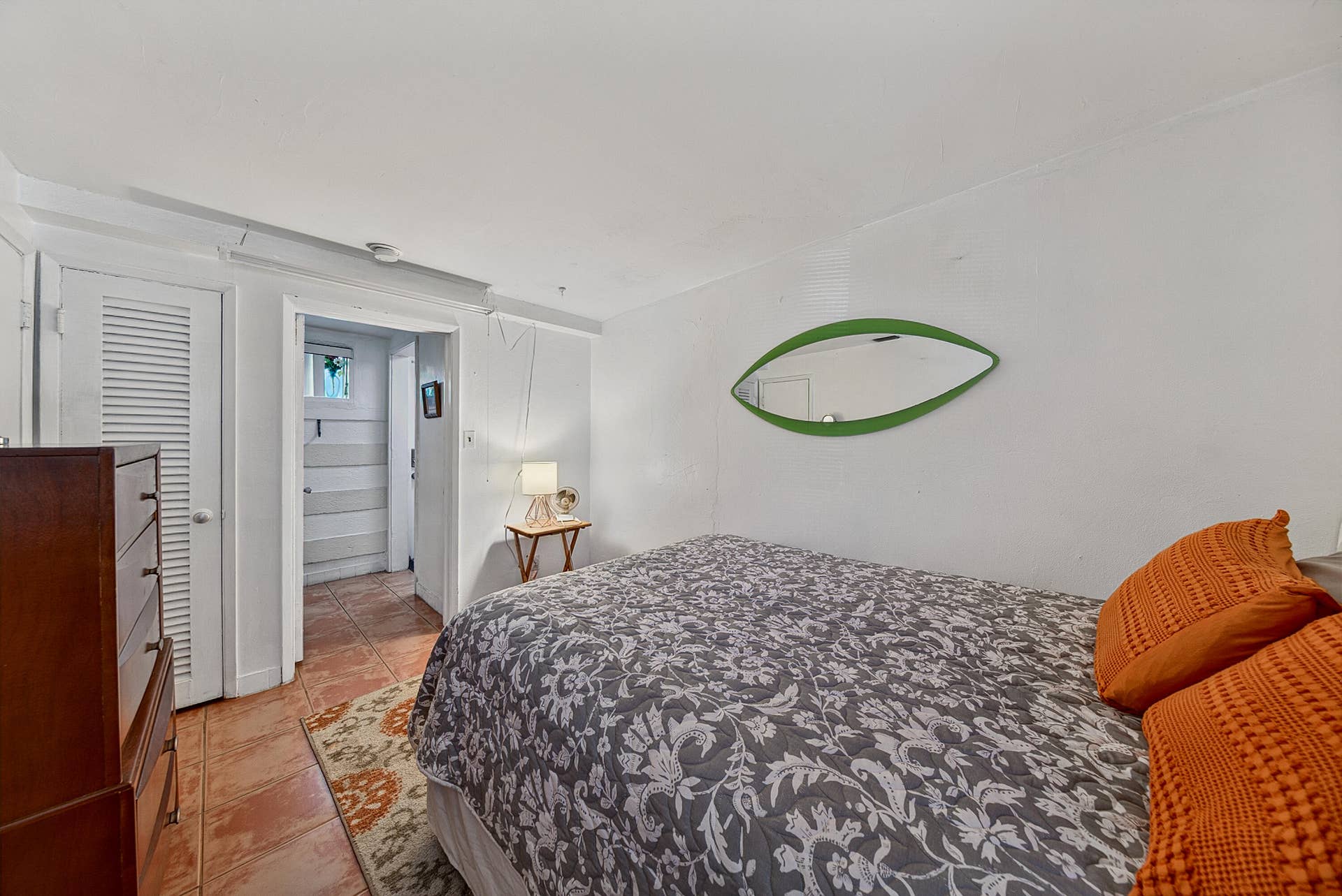2/2 bedroom 1