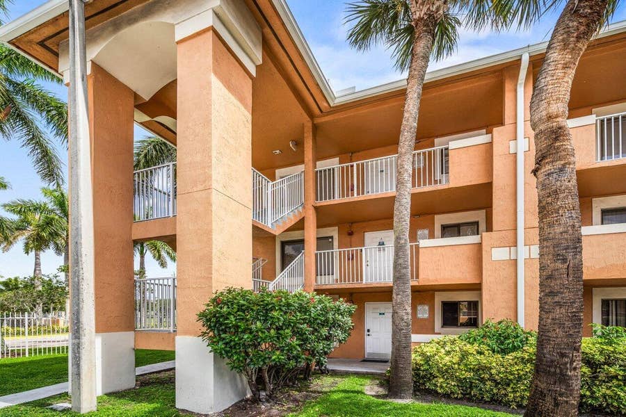 Property photo for 6900 SW 39th Street, #101j, Davie, FL