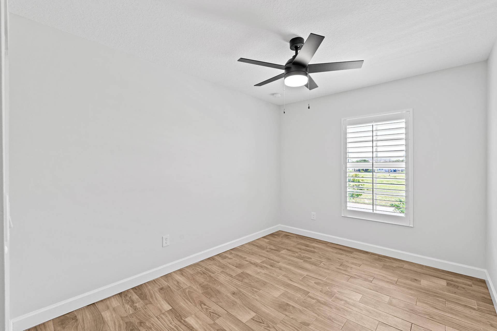20-web-or-mls-A7406901