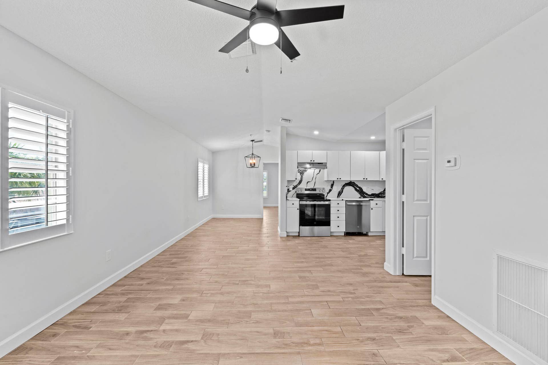 10-web-or-mls-A7406928