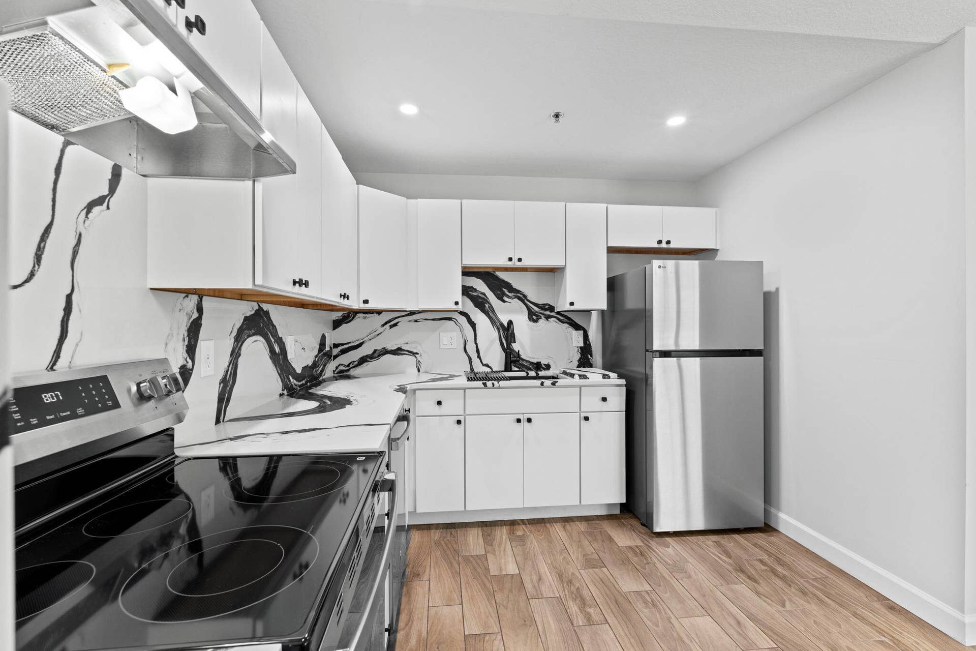 15-web-or-mls-A7406952