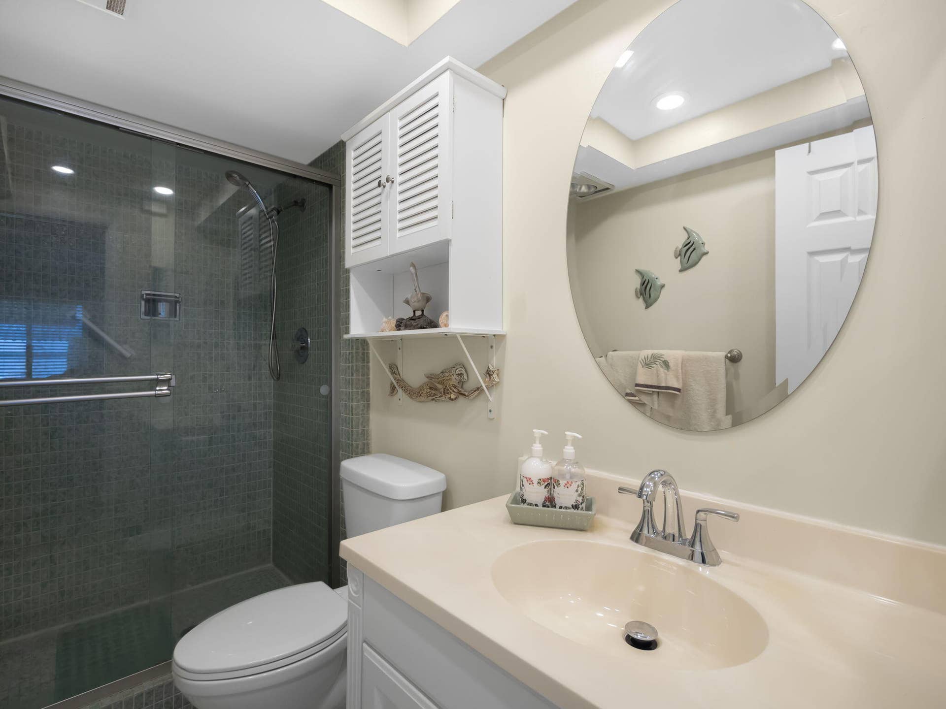 52 Yacht Club Drive, #103, North Palm Beach, FL 33408 52 Yacht Club Dr 103 North Palm Beach (6