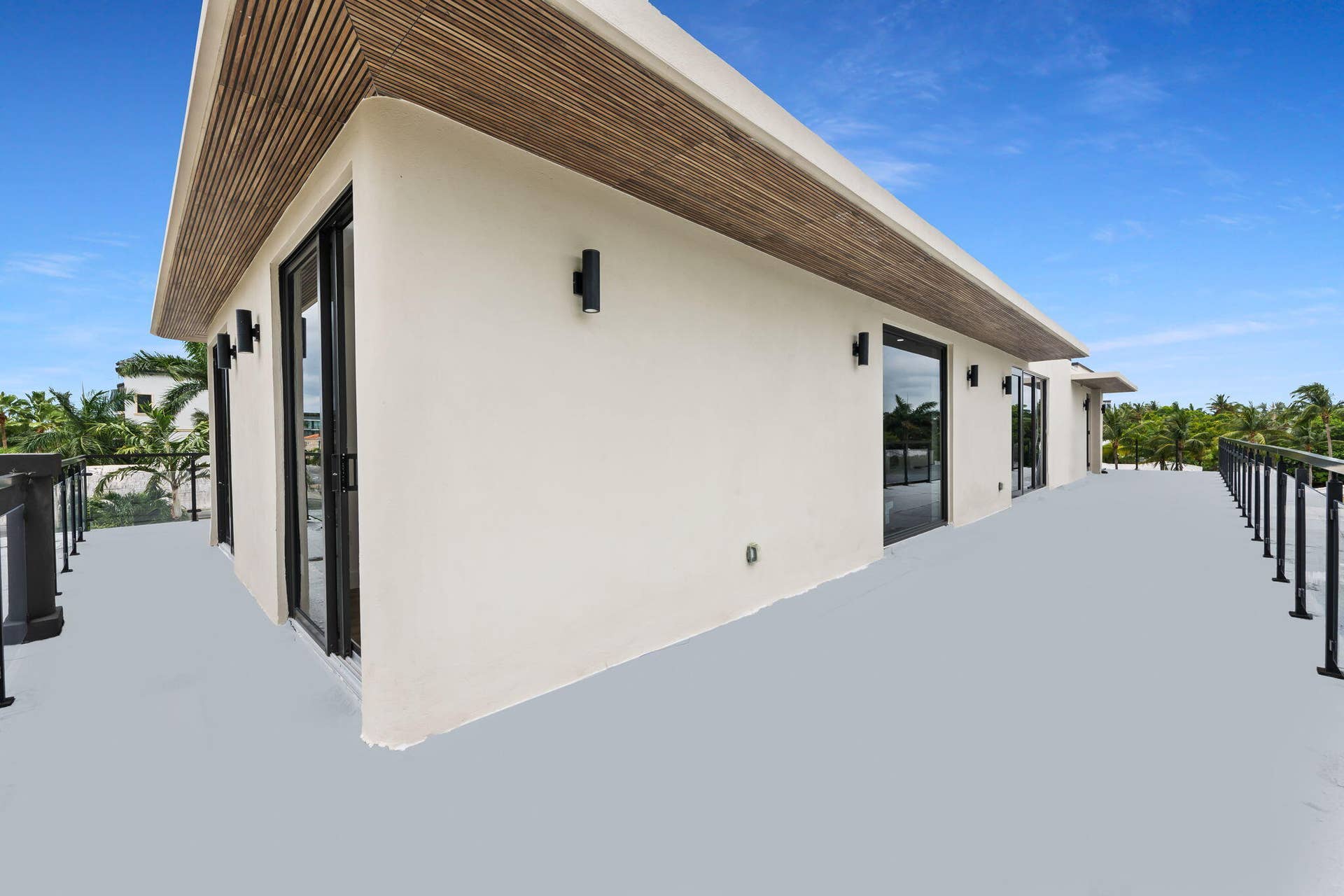 321 Hendricks Isle, Fort Lauderdale, FL 33301 l34