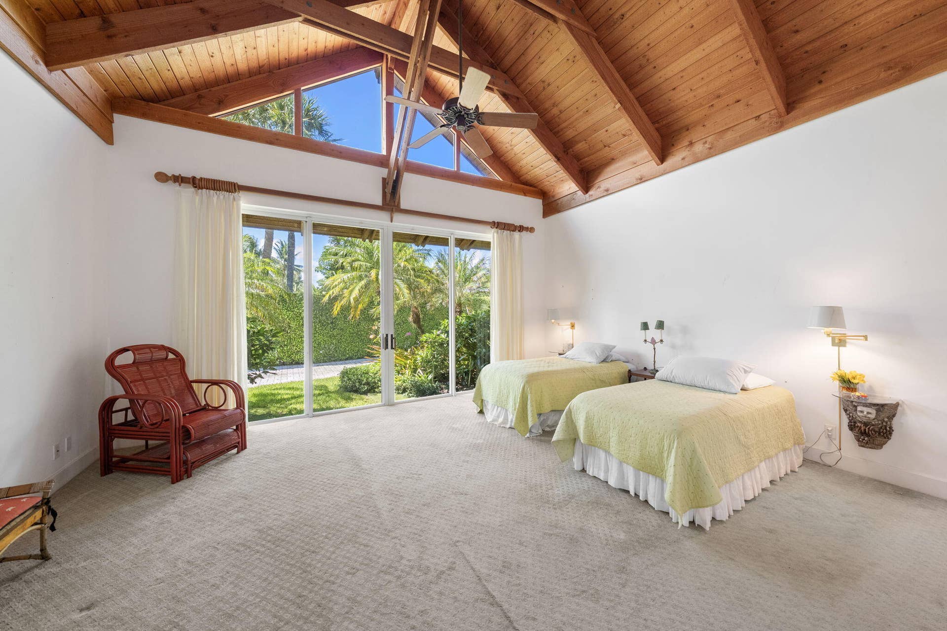 6 La Costa Way, Palm Beach, FL 33480 Bedroom