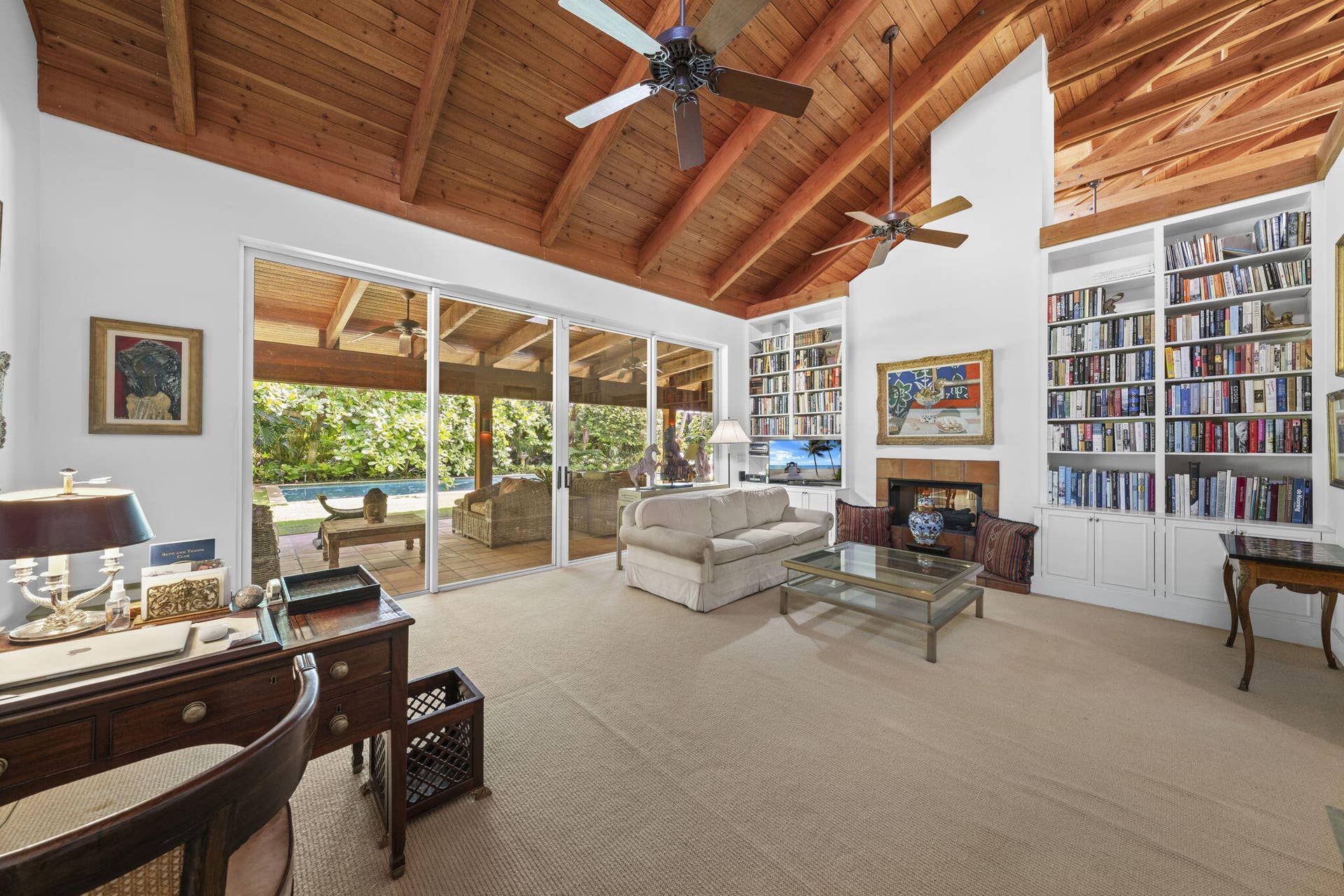 6 La Costa Way, Palm Beach, FL 33480 Library