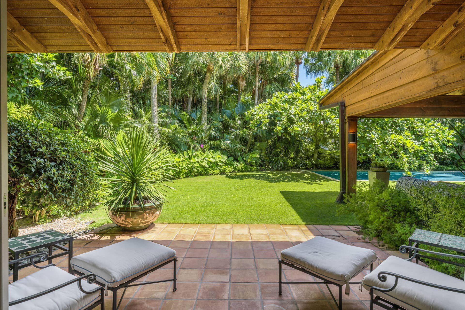 6 La Costa Way, Palm Beach, FL 33480 Master Bedroom covered Patio