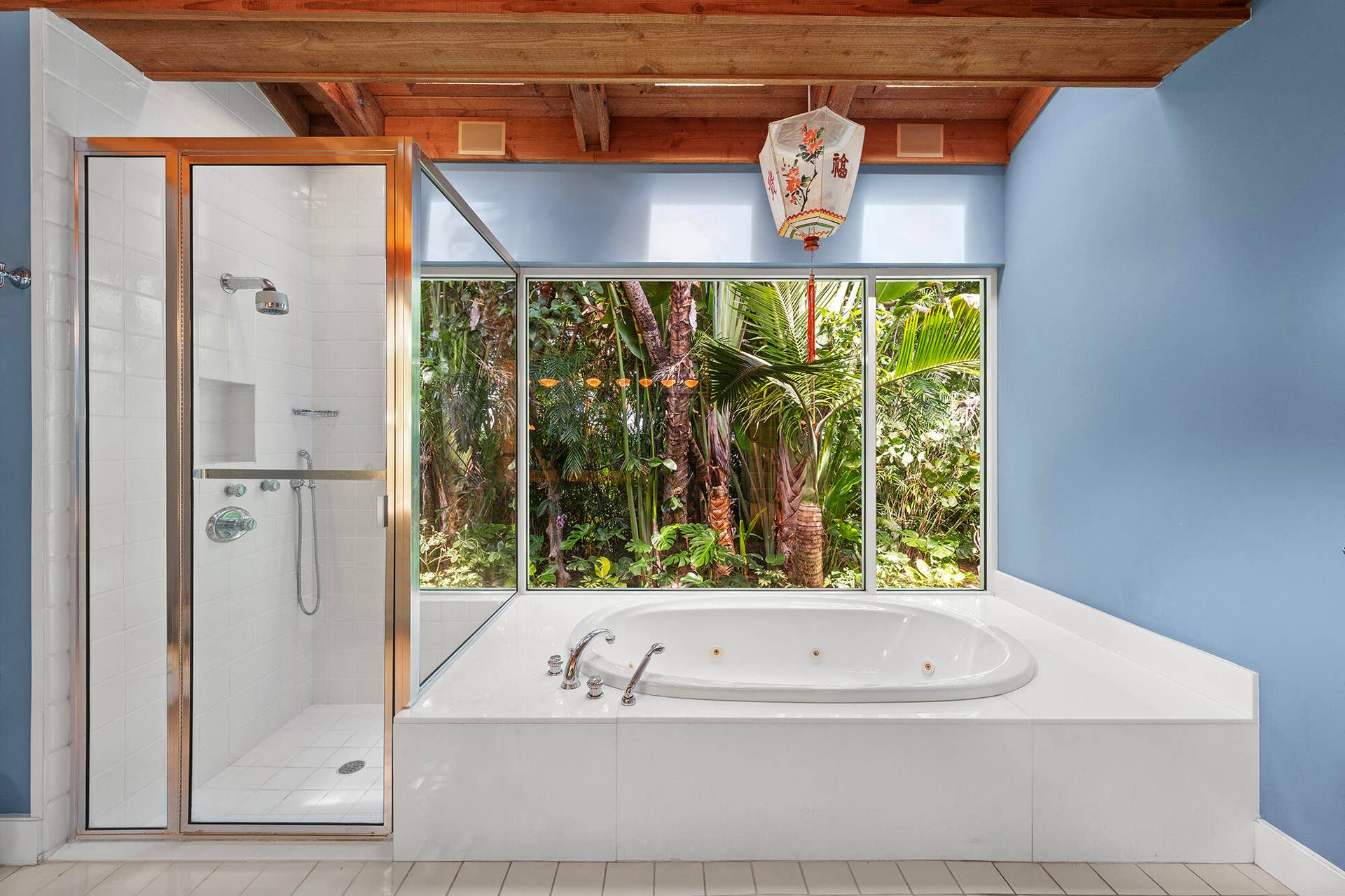 6 La Costa Way, Palm Beach, FL 33480 Master Bath