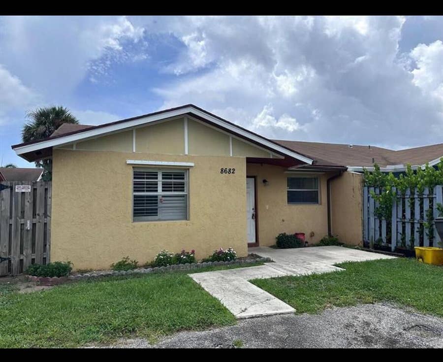 Property photo for 8682 Satalite Terrace, West Palm Beach, FL