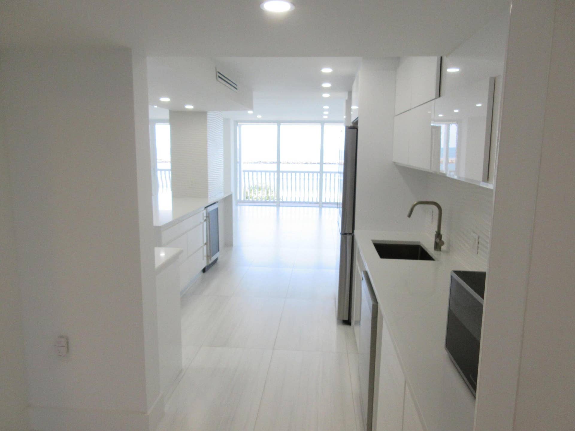 2200 S Ocean Lane, #205, Fort Lauderdale, FL 33316 IMG_2273