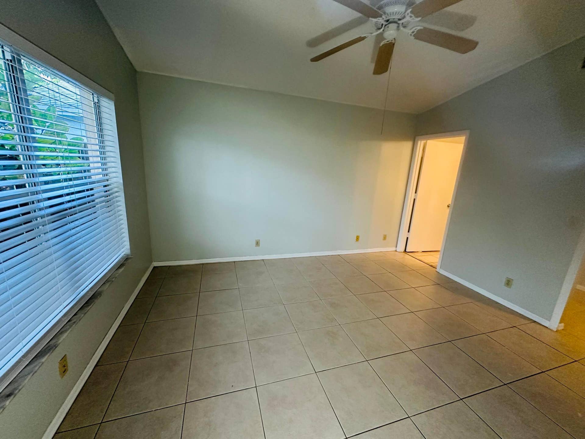 5165 Foxhall Pl, West Palm Beach, West Palm Beach, FL 33417 Master Bed