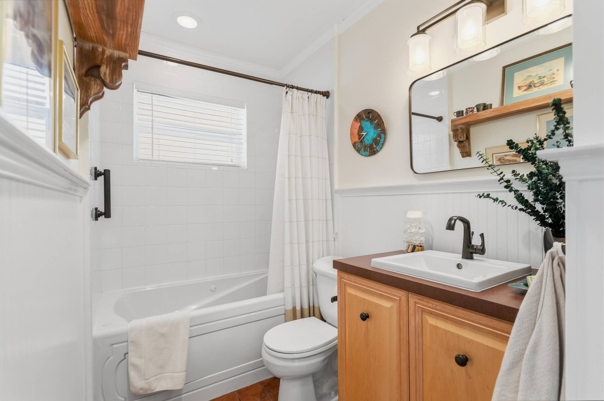 1420 NE 42nd Court, Oakland Park, FL 33334 2nd Bath
