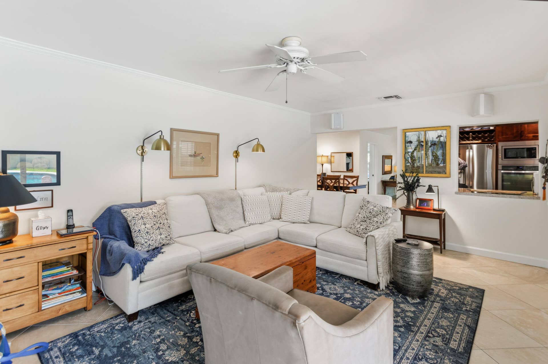1420 NE 42nd Court, Oakland Park, FL 33334 Family Room