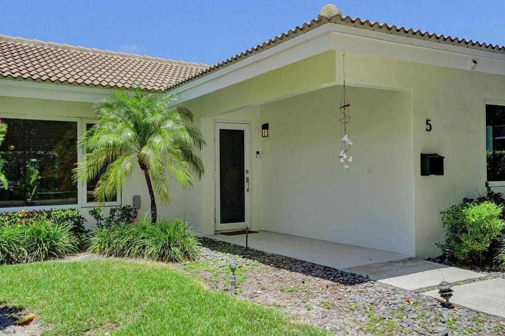 5 Gatehouse Road, Sea Ranch Lakes, Sea Ranch Lakes, FL 33308 DSC00916