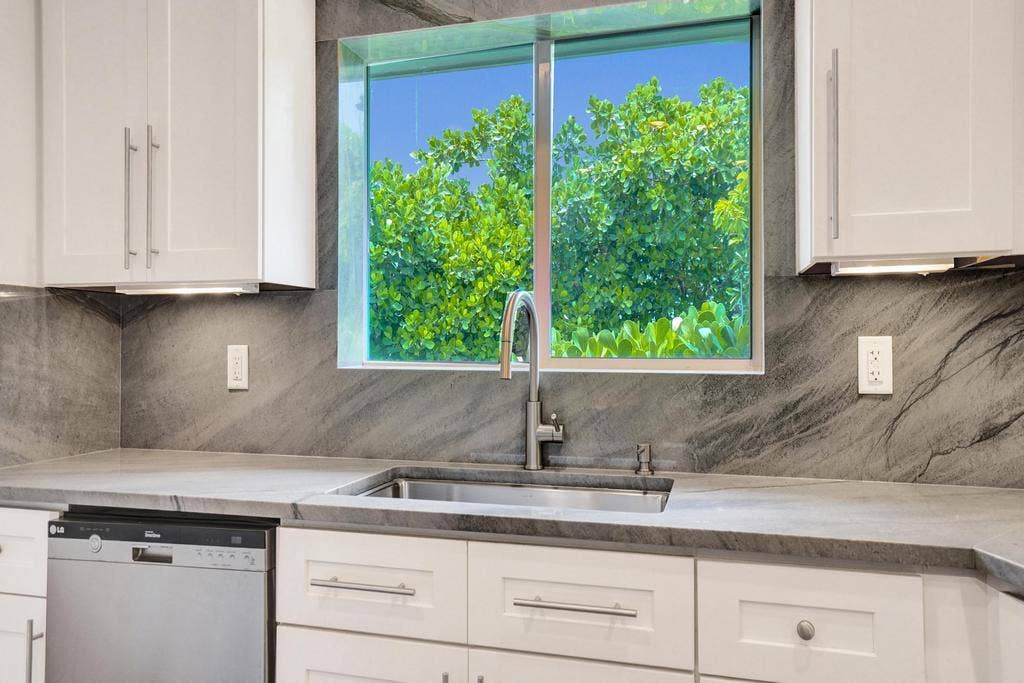 5 Gatehouse Road, Sea Ranch Lakes, Sea Ranch Lakes, FL 33308 DSC00727