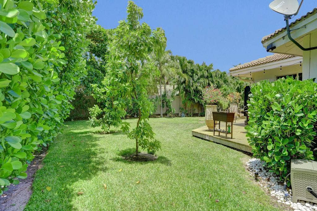 5 Gatehouse Road, Sea Ranch Lakes, Sea Ranch Lakes, FL 33308 DSC00868