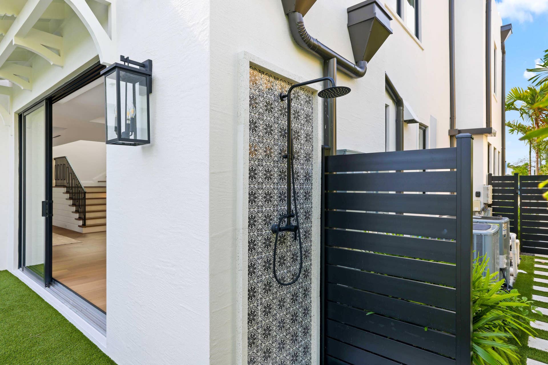 317 Greymon Drive, West Palm Beach, FL 33405 Outdoor Shower