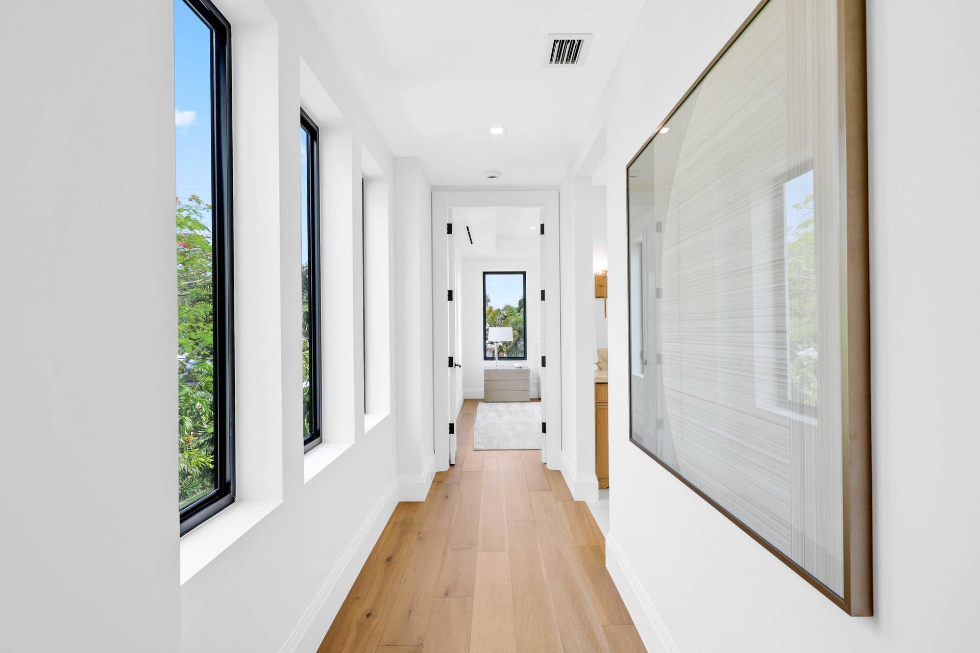 317 Greymon Drive, West Palm Beach, FL 33405 Second Floor Hallway