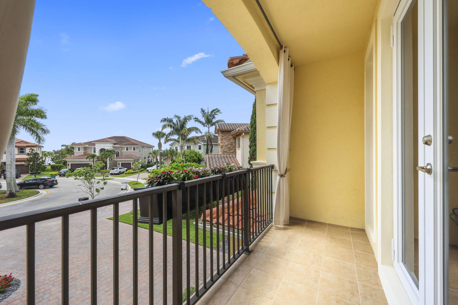 8861 Edgewater Place, Parkland, FL 33076 8861 Edgewater Bend - 76.jpg-vsuniqueid-