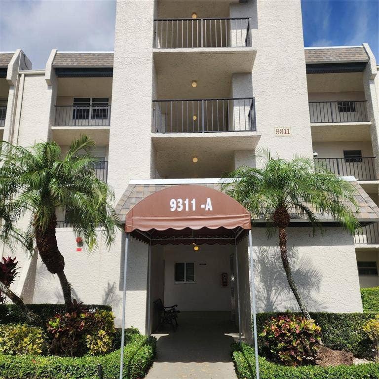 9311 Orange Grove Drive, #114, Davie, FL 33324 1