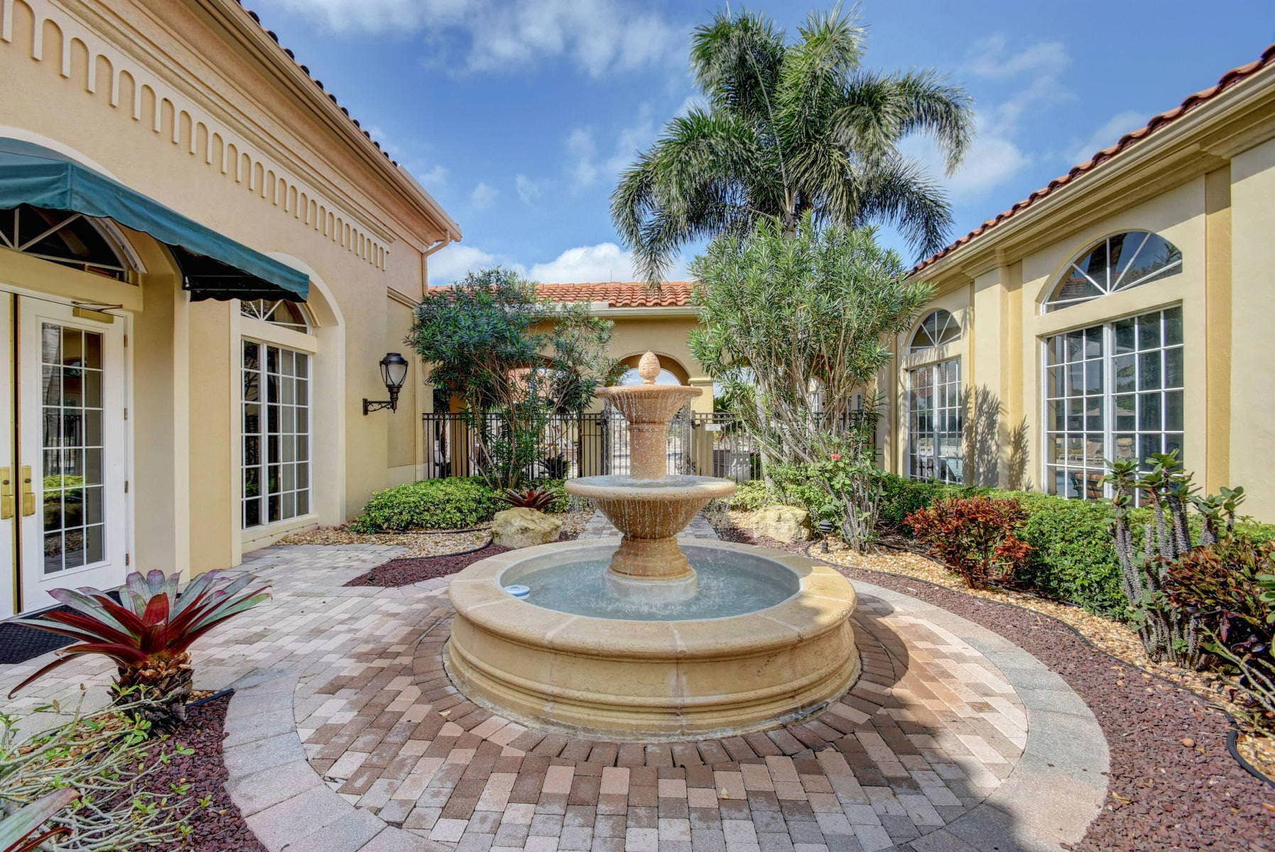 5312 Brooklawn Terrace, Boynton Beach, FL 33437 75-web-or-mls-1 (7)