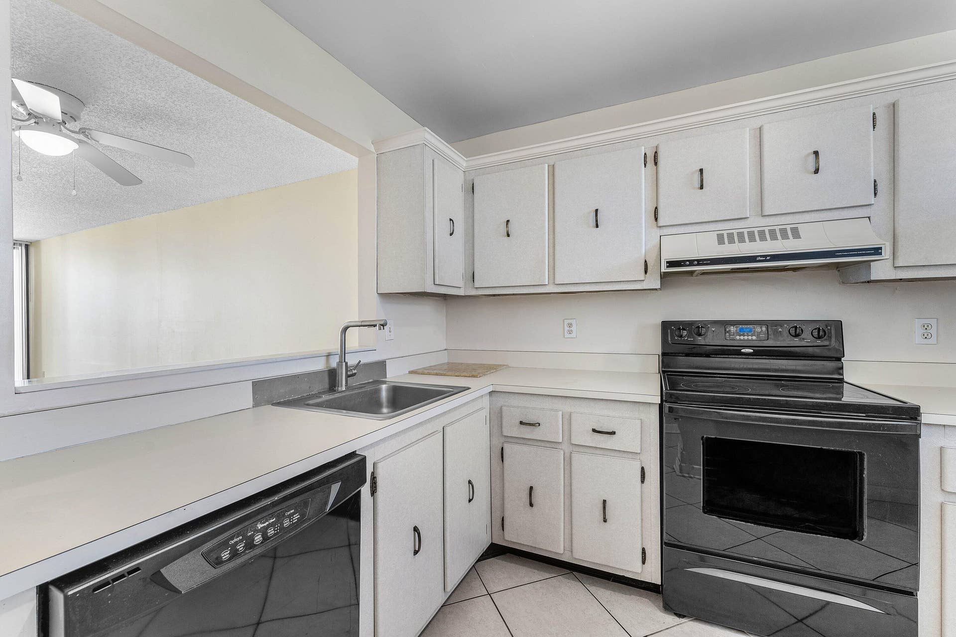 3545 S Ocean Boulevard, #405, South Palm Beach, FL 33480 003-3545SouthOceanBoulevard-405-SouthPal