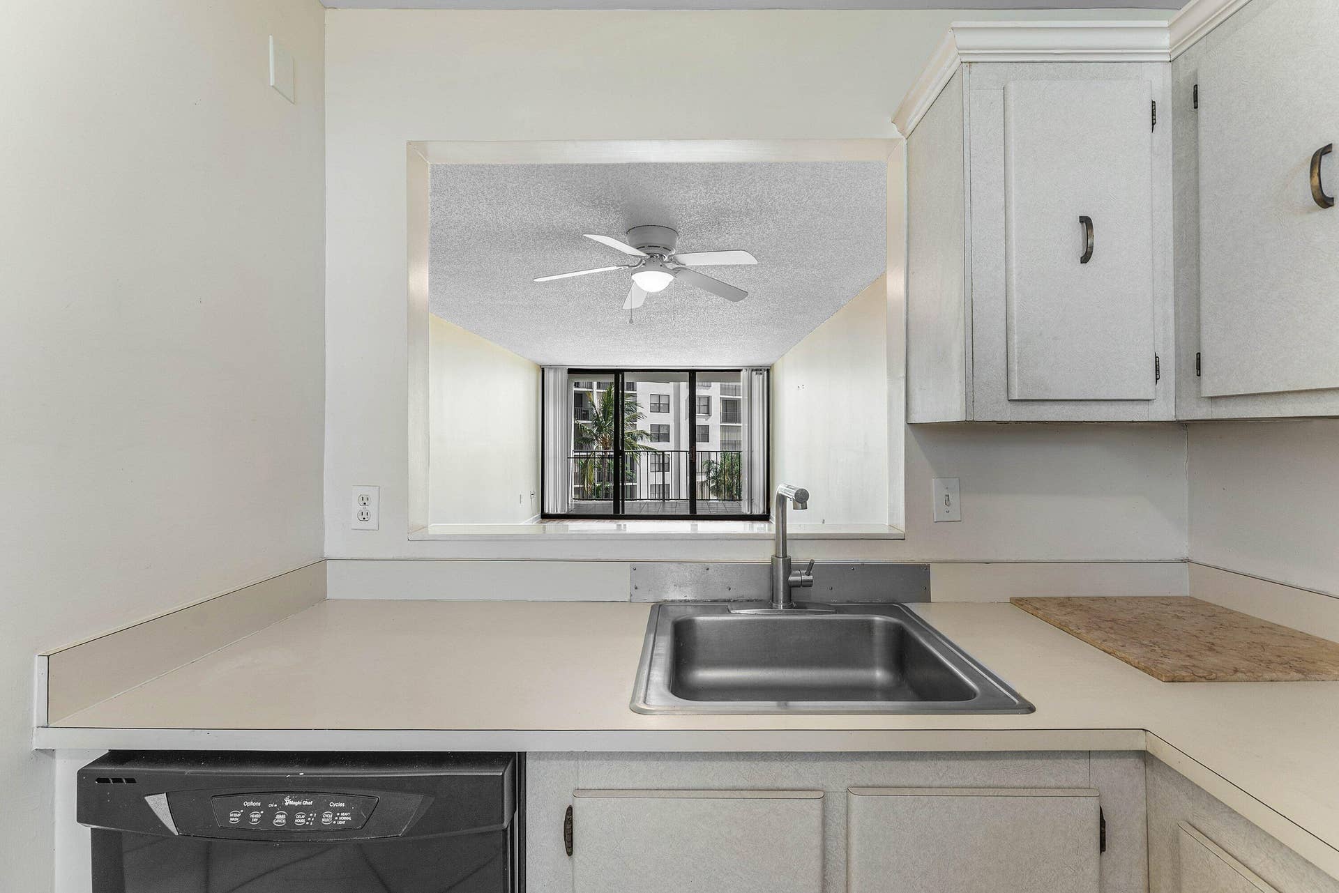 3545 S Ocean Boulevard, #405, South Palm Beach, FL 33480 007-3545SouthOceanBoulevard-405-SouthPal