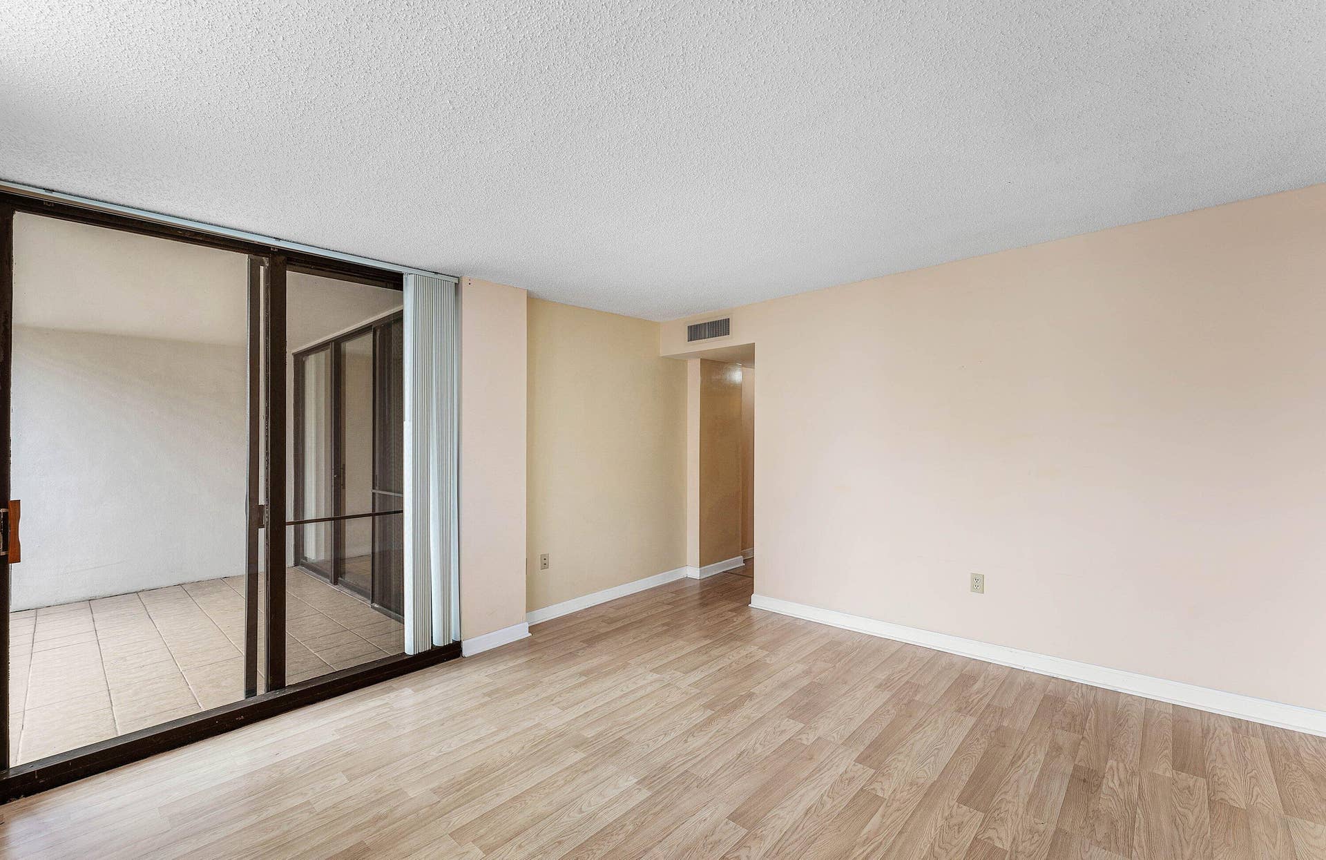 3545 S Ocean Boulevard, #405, South Palm Beach, FL 33480 017-3545SouthOceanBoulevard-405-SouthPal