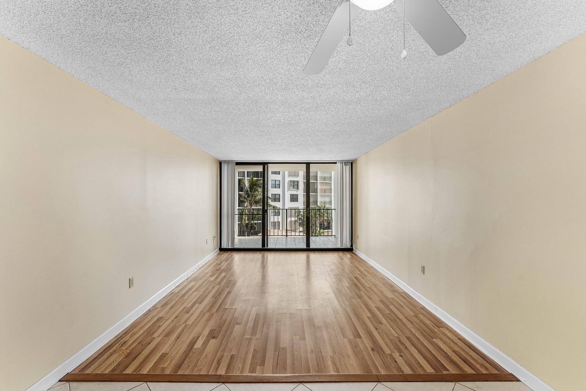 3545 S Ocean Boulevard, #405, South Palm Beach, FL 33480 010-3545SouthOceanBoulevard-405-SouthPal