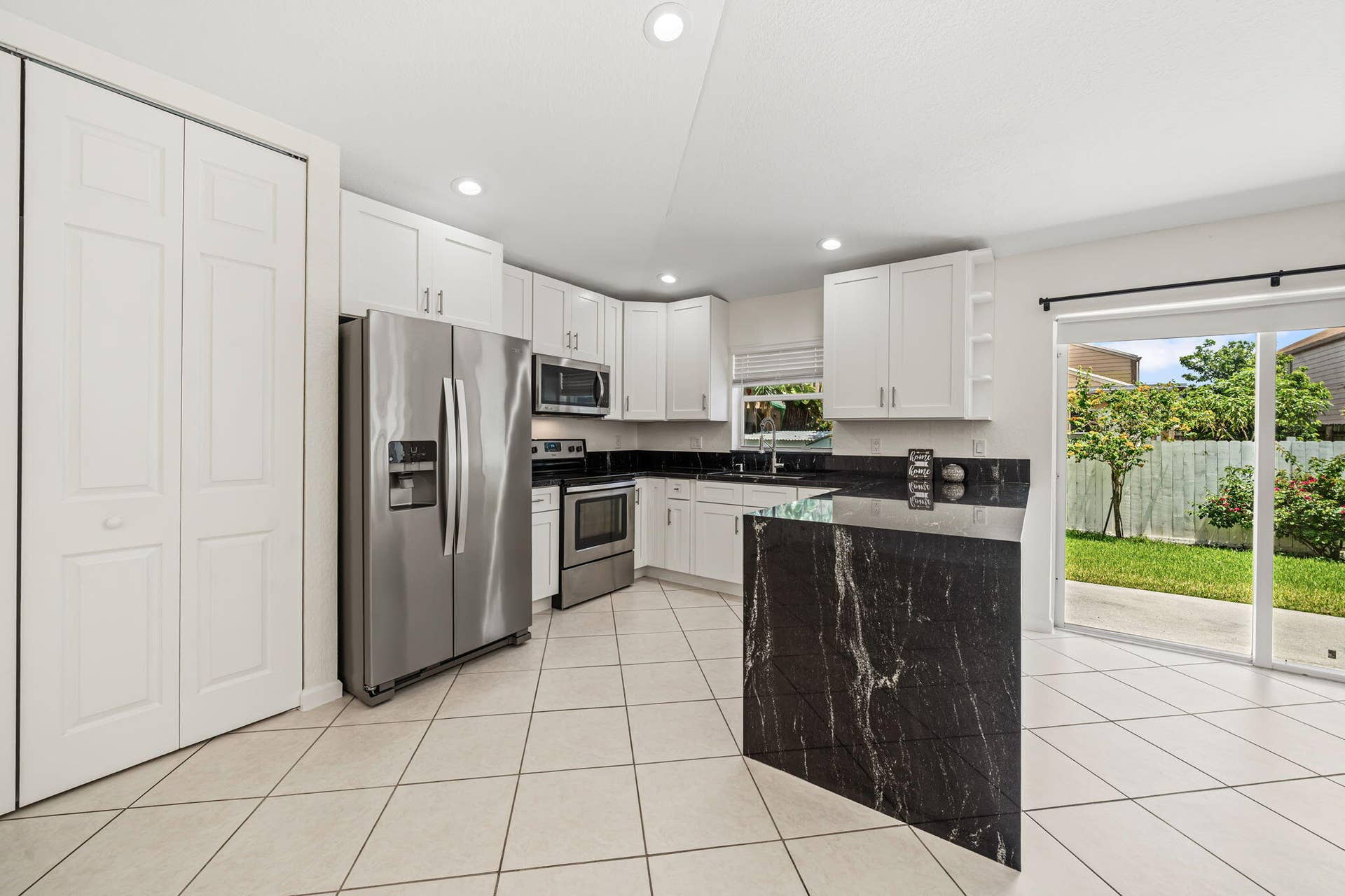 6196 Azalea Circle, West Palm Beach, FL 33415 8-web-or-mls-DSC07388