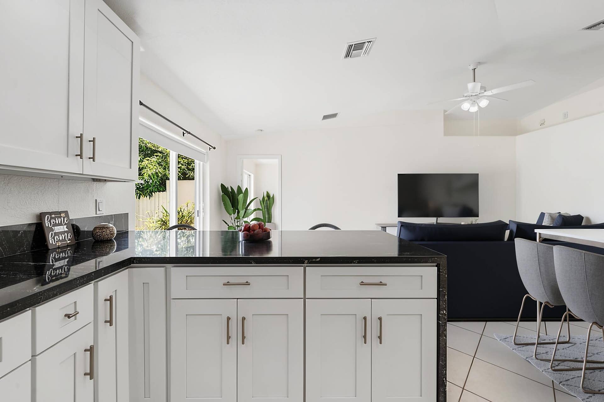 6196 Azalea Circle, West Palm Beach, FL 33415 12-web-or-mls-DSC07408