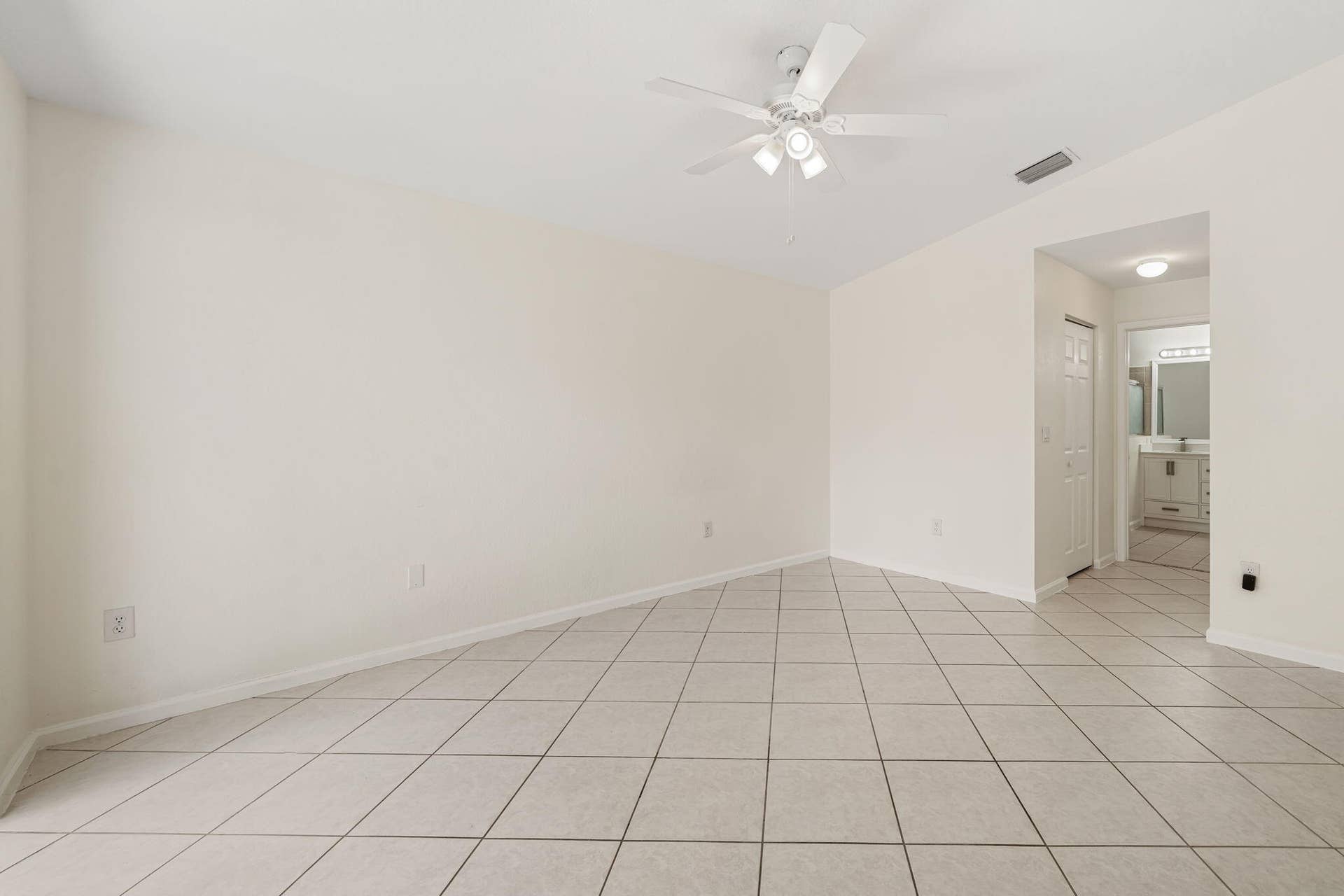 6196 Azalea Circle, West Palm Beach, FL 33415 14-web-or-mls-DSC07418