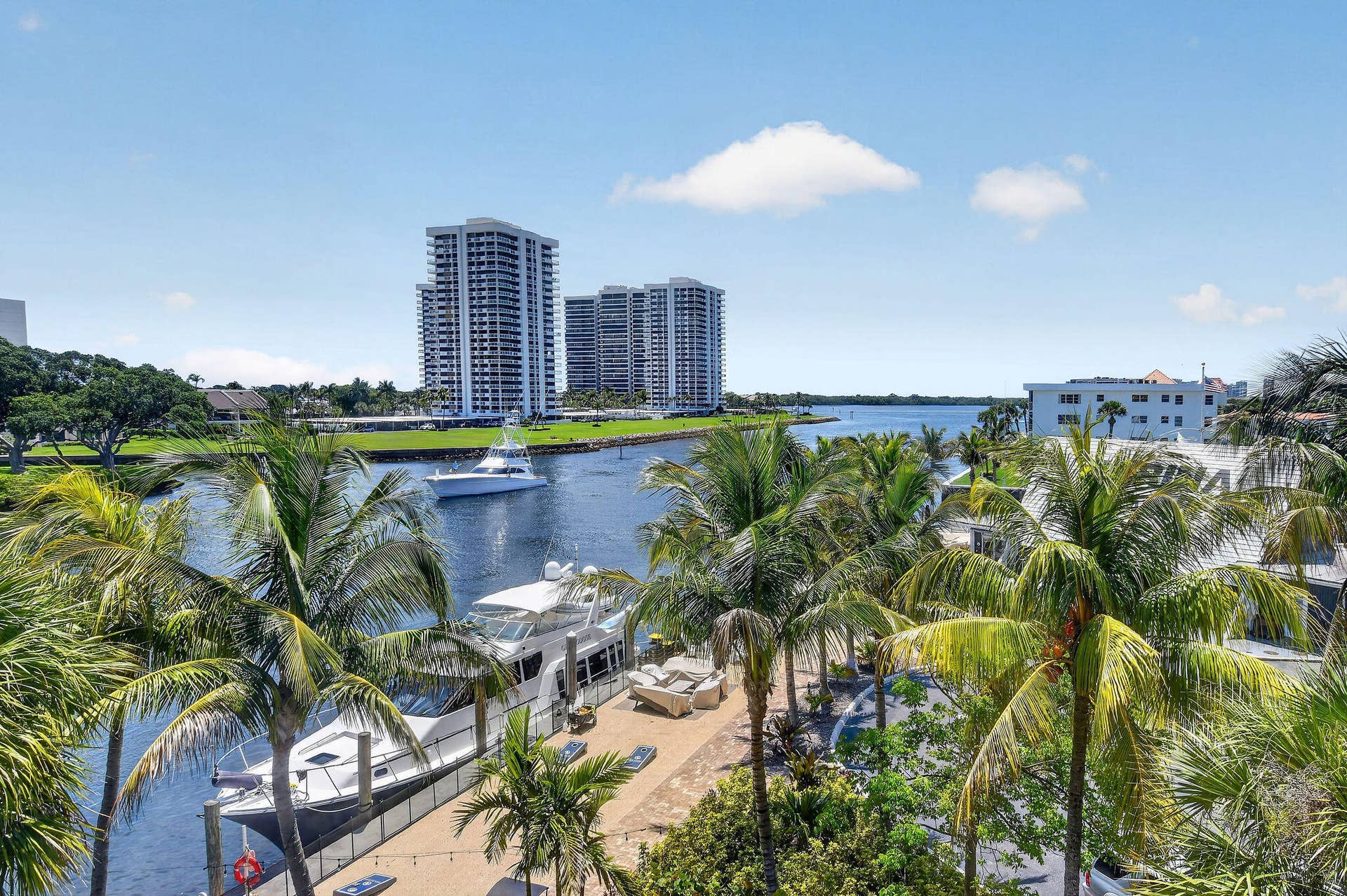 1036 Us Highway 1, #324, North Palm Beach, FL 33408 View from Living Room