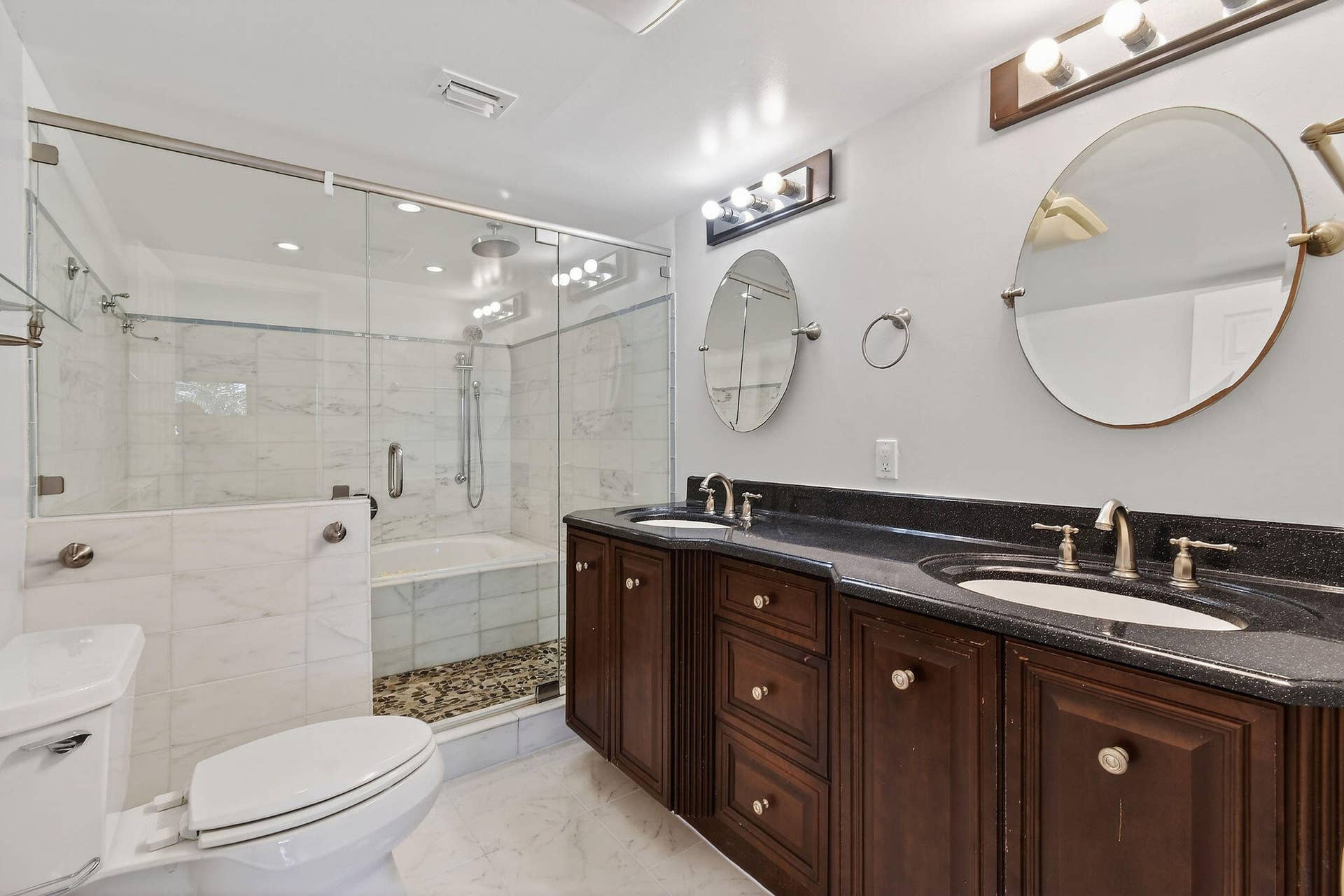 1036 Us Highway 1, #324, North Palm Beach, FL 33408 Primary Bath