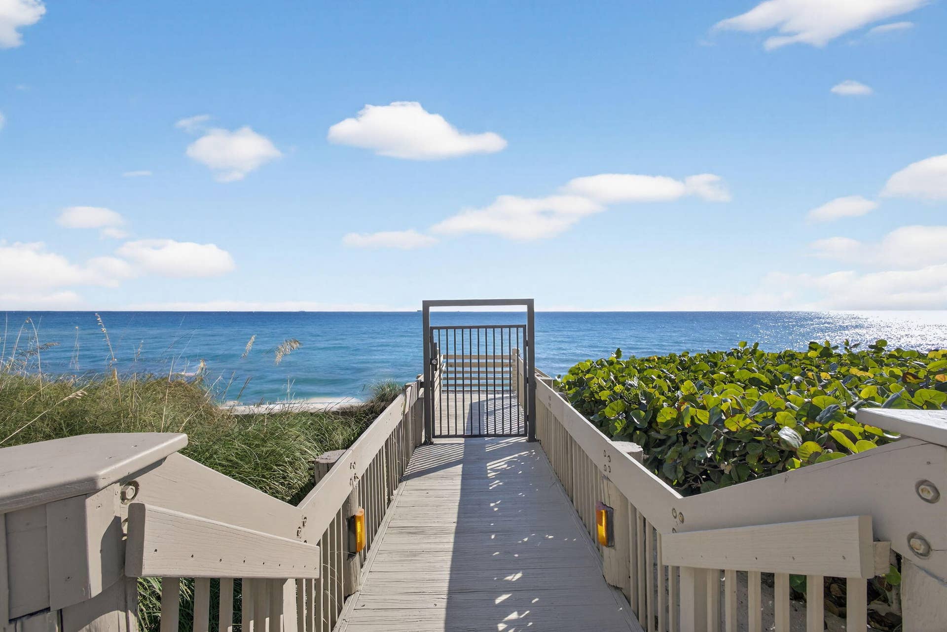 5280 N Ocean Drive, #3a, Singer Island, FL 33404 46-web-or-mls-51-print-59-print-5D1A4744