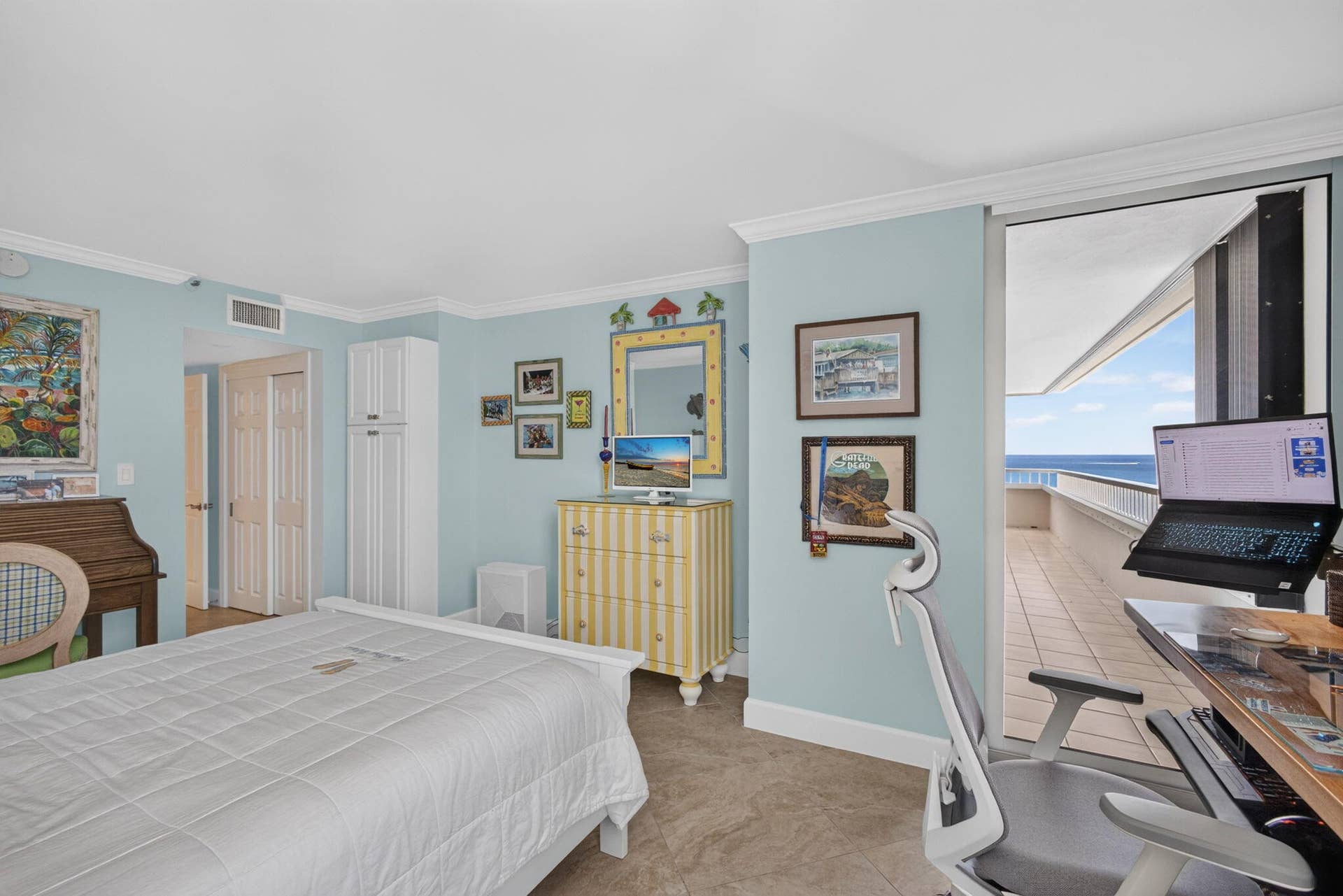 5280 N Ocean Drive, #3a, Singer Island, FL 33404 23-web-or-mls-5D1A9891