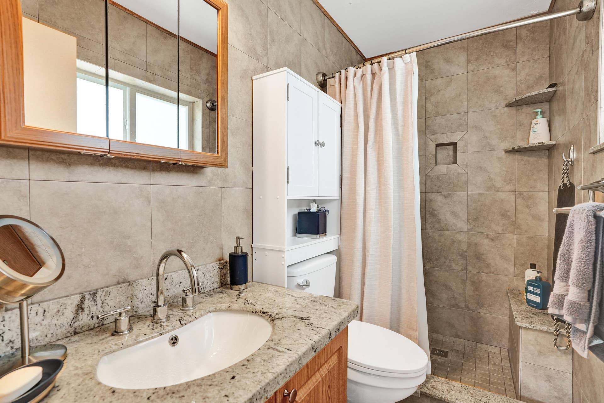 307 SE 14th Place, Deerfield Beach, FL 33441 Primary Bath