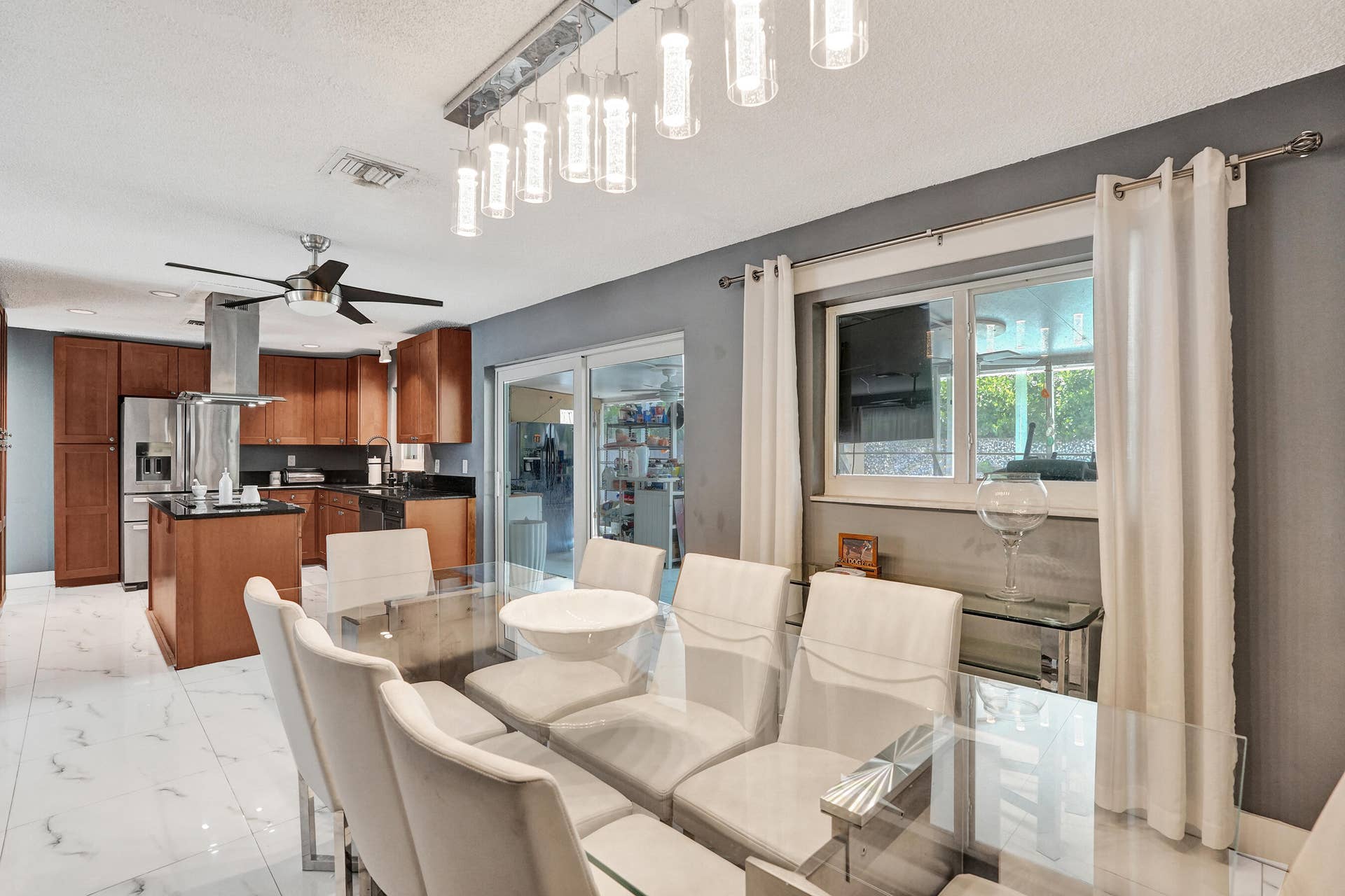 307 SE 14th Place, Deerfield Beach, FL 33441 Dining Area