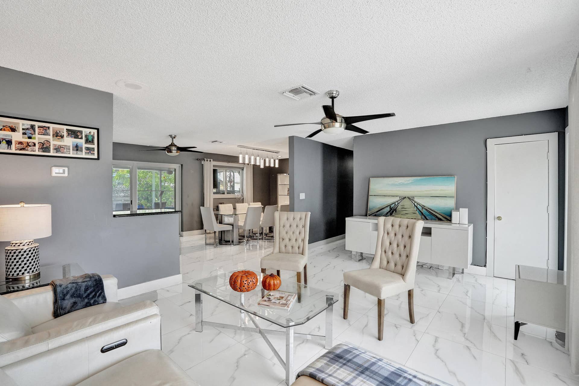 307 SE 14th Place, Deerfield Beach, FL 33441 Living Room