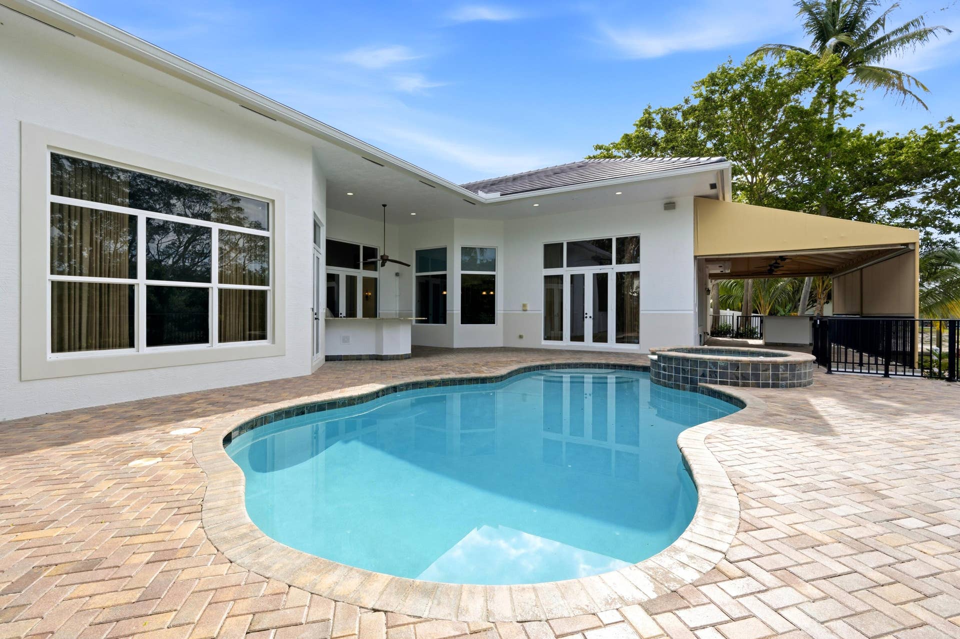 608 Inlet Road, North Palm Beach, FL 33408 POOL AND SPA