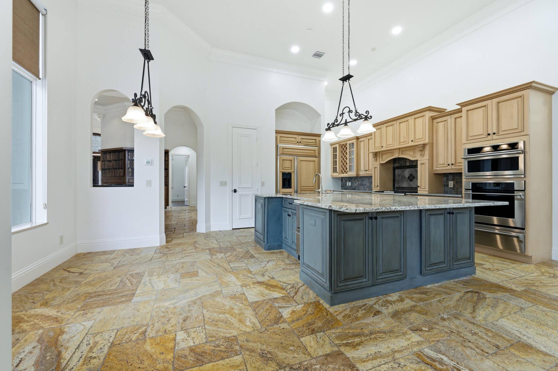608 Inlet Road, North Palm Beach, FL 33408 KITCHEN AND BREAKFAST NOOK