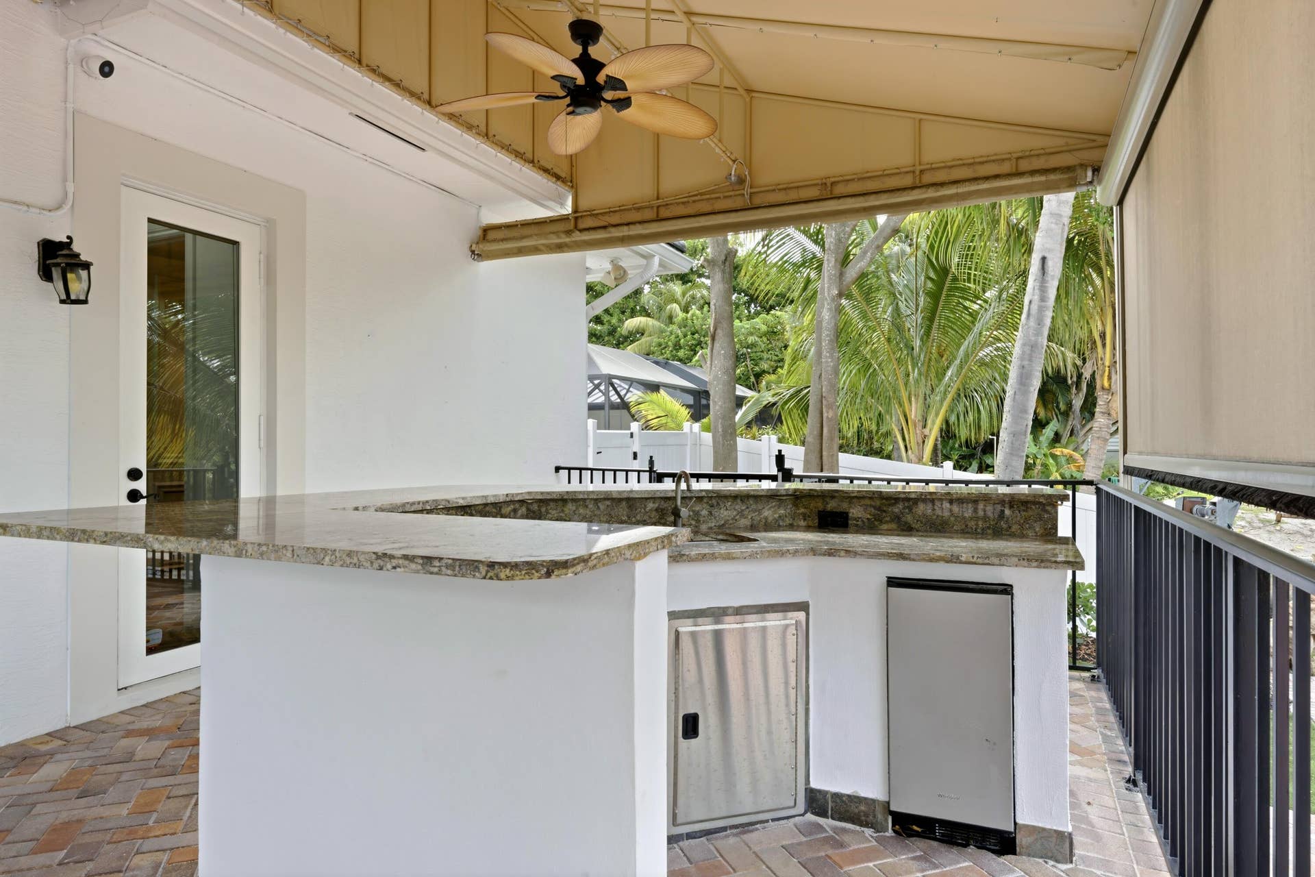 608 Inlet Road, North Palm Beach, FL 33408 BAR
