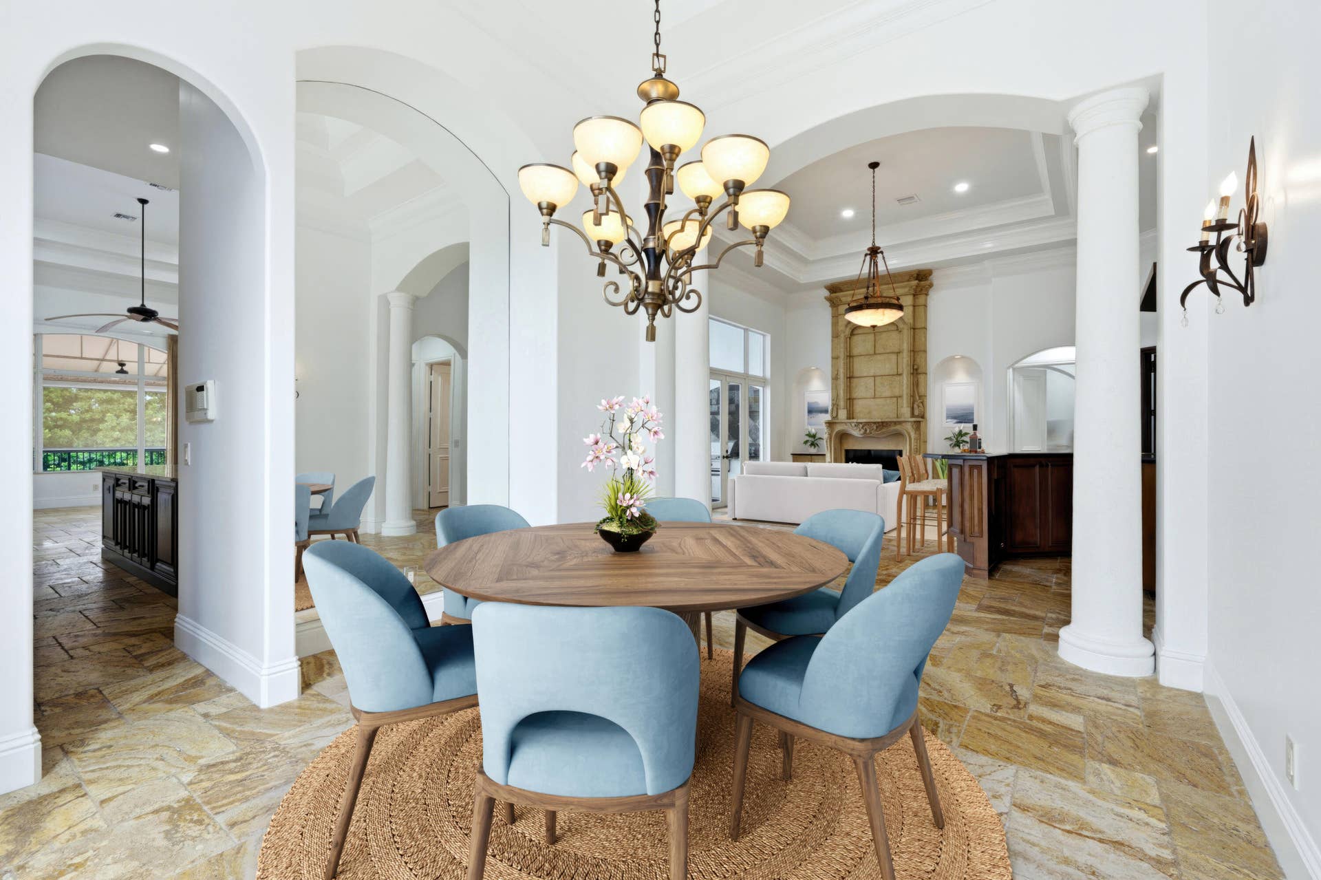 608 Inlet Road, North Palm Beach, FL 33408 VIRTUAL STAGED DINING ROOM