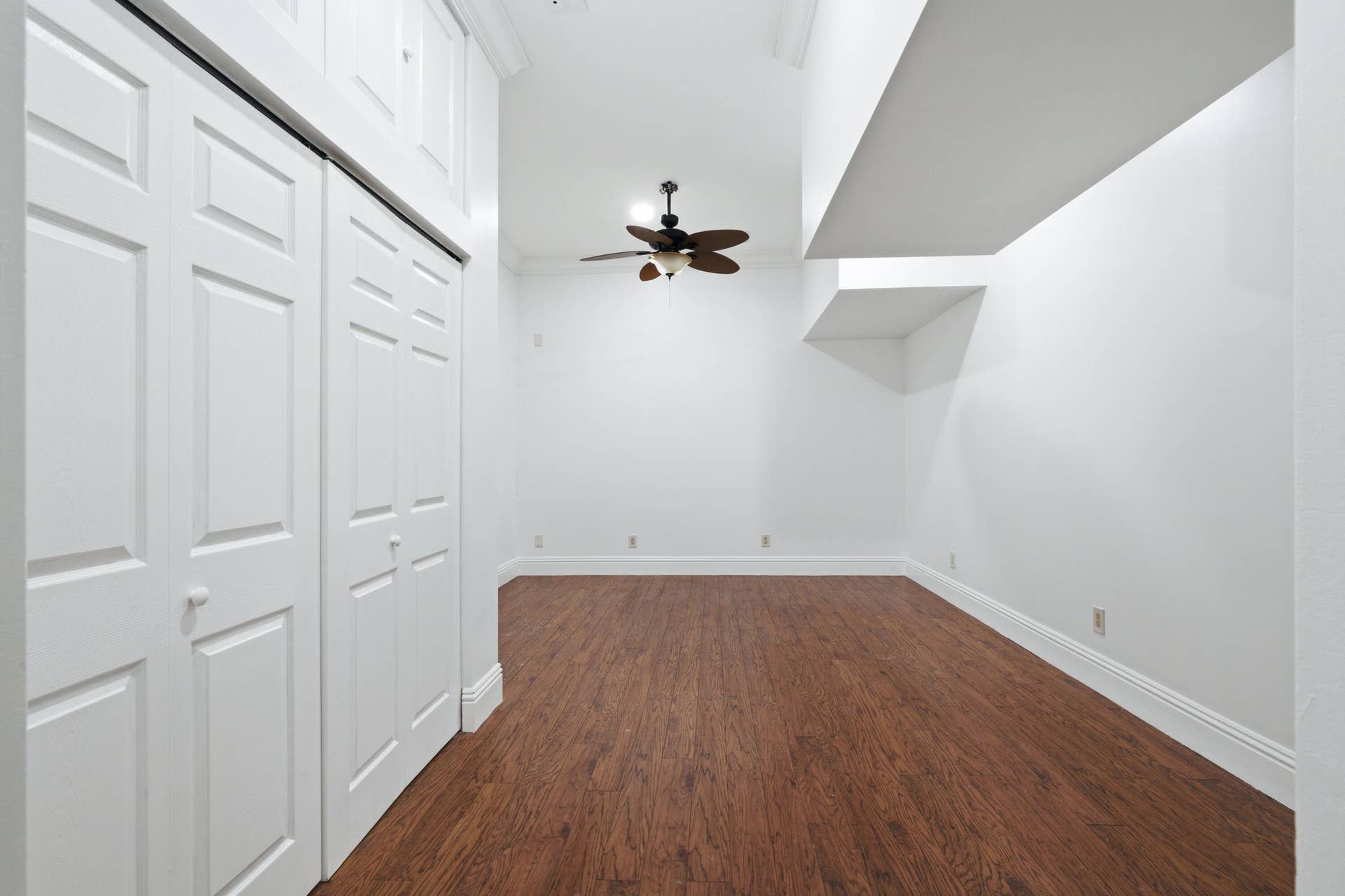 608 Inlet Road, North Palm Beach, FL 33408 A/C GARAGE