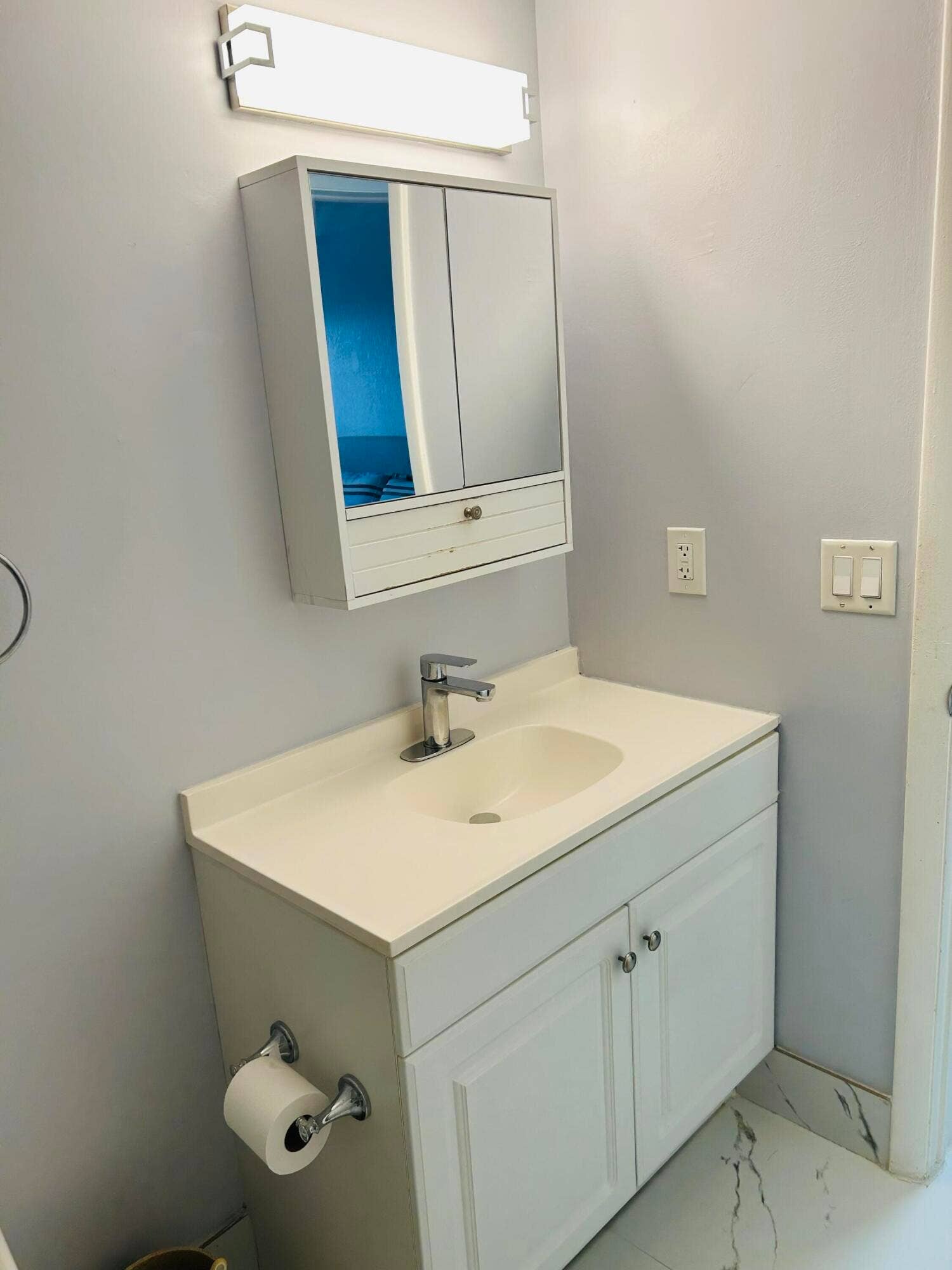 625 Antioch Avenue, #407, Fort Lauderdale, FL 33304 12