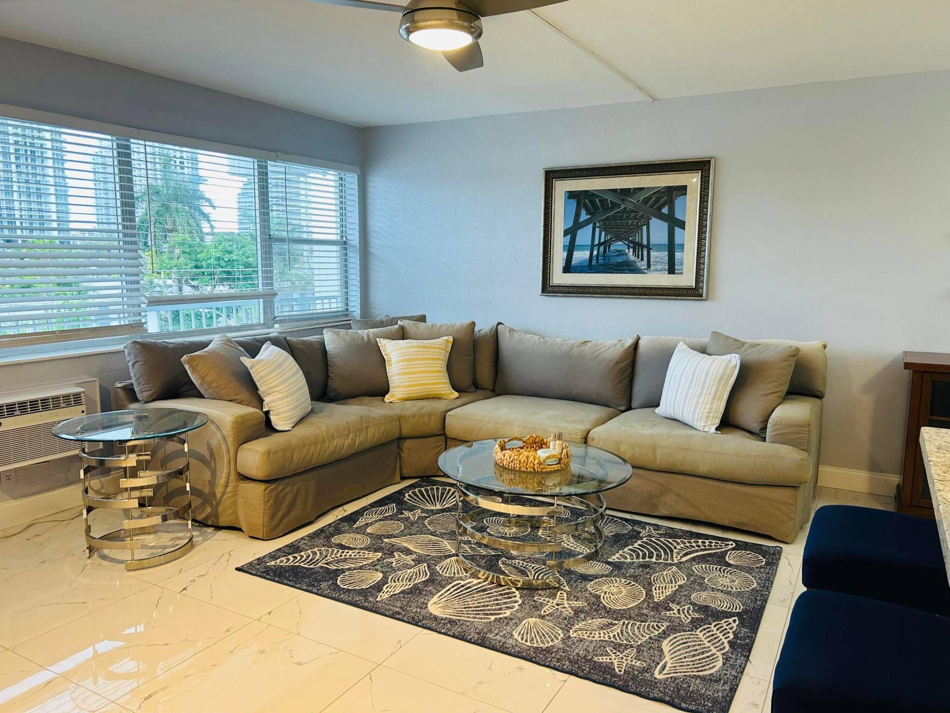 625 Antioch Avenue, #407, Fort Lauderdale, FL 33304 3