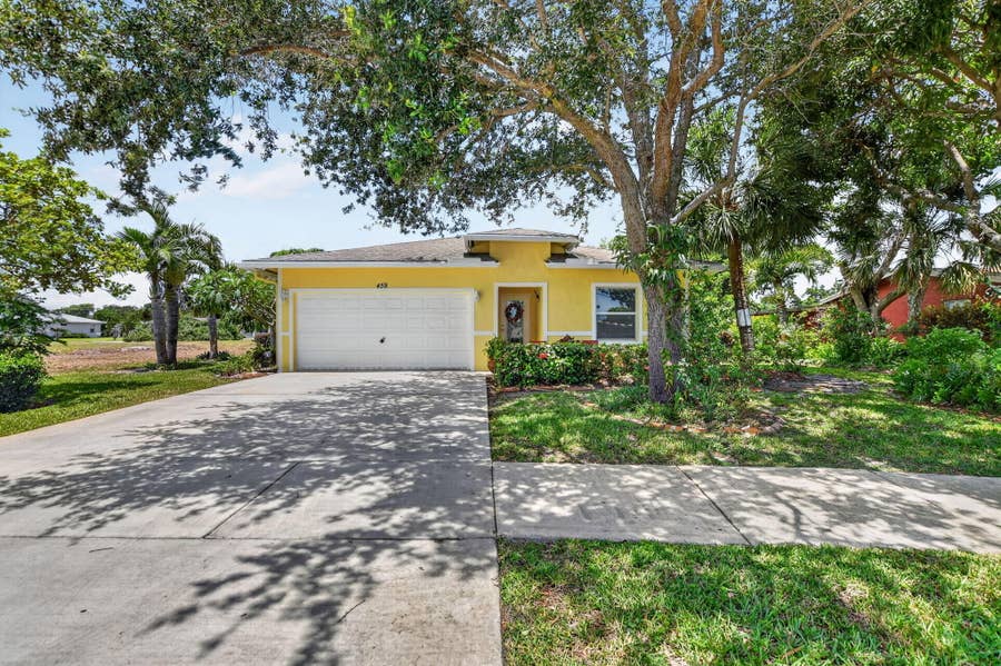 Property photo for 459 NE 1st Avenue, Deerfield Beach, FL
