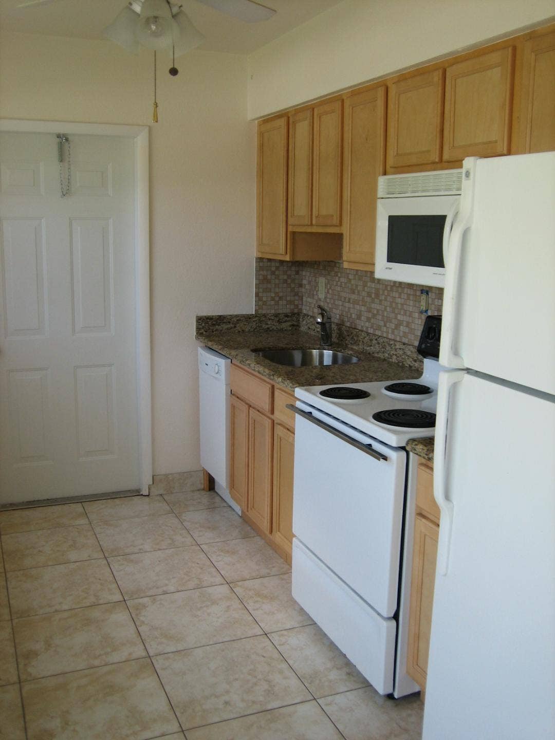 231 NE 24th Avenue, #1, Pompano Beach, FL 33064 kj2