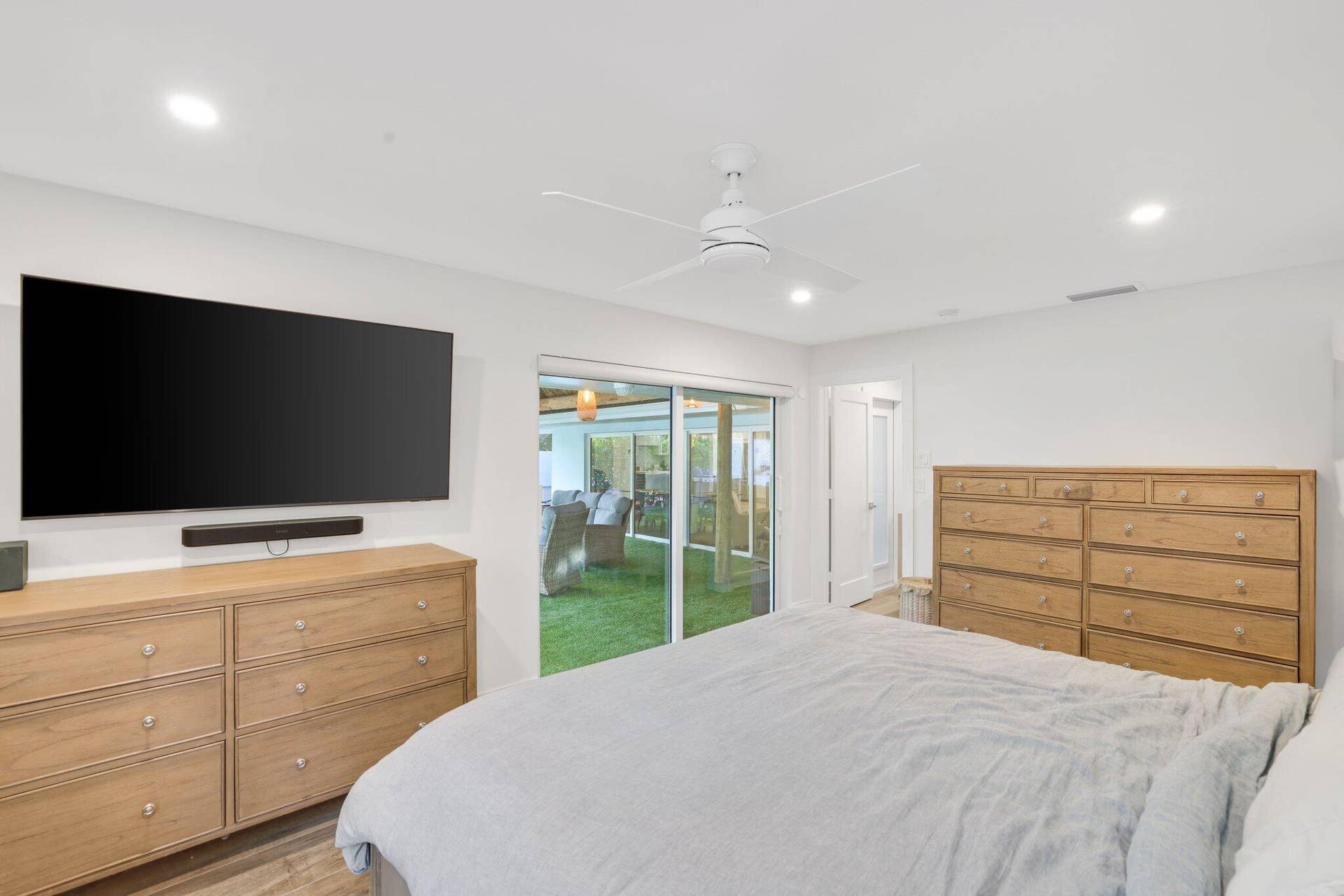 418 Oyster Road, North Palm Beach, FL 33408 418 Oyster Road - 28.jpg-SMALL