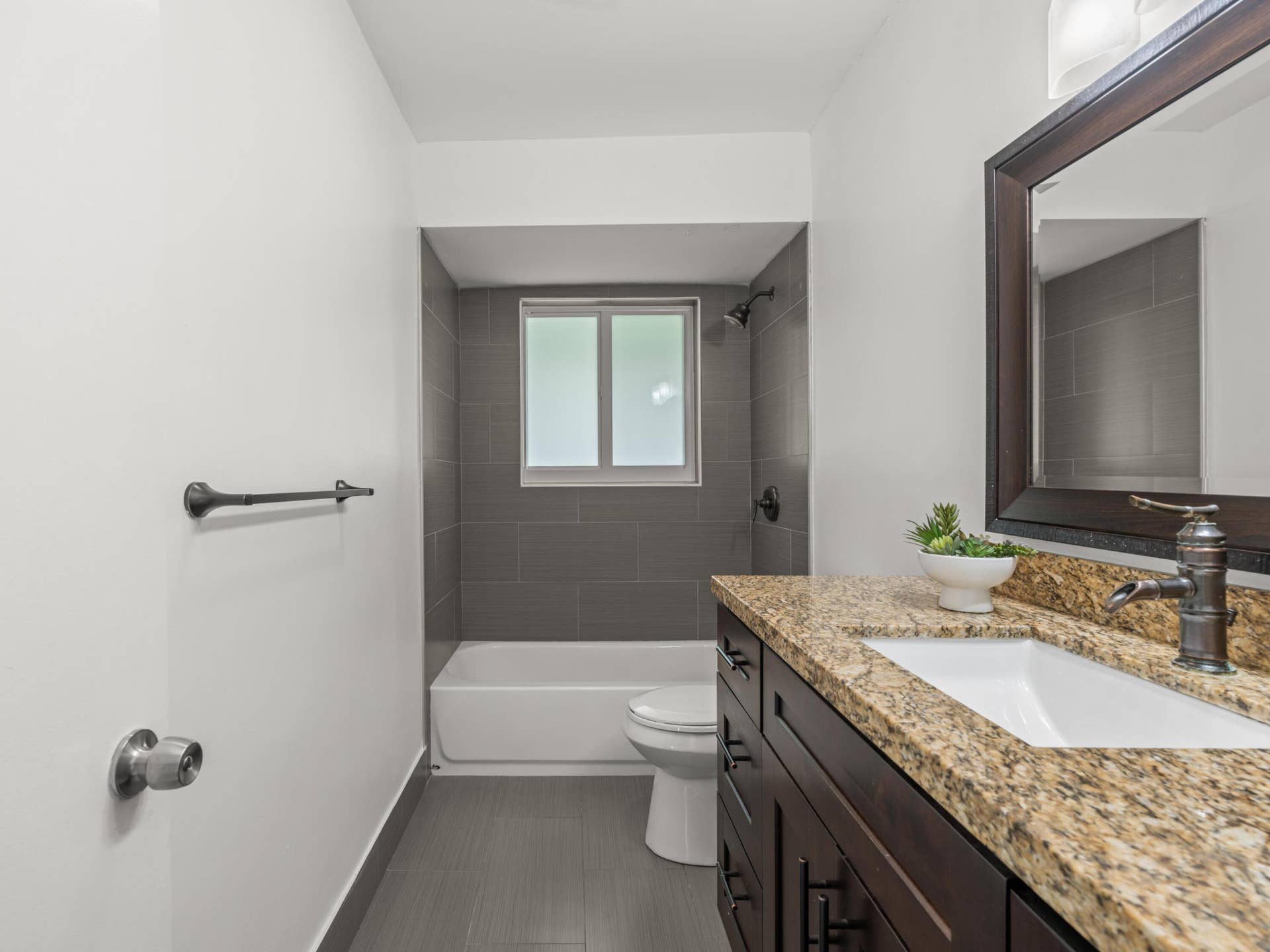 5317 SW 120th Avenue, Cooper City, FL 33330 Bathroom