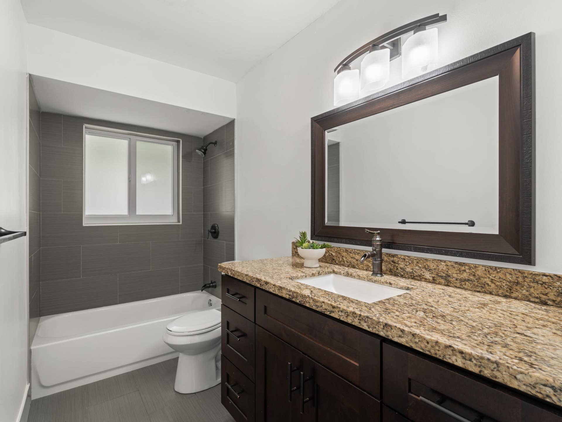 5317 SW 120th Avenue, Cooper City, FL 33330 Bathroom